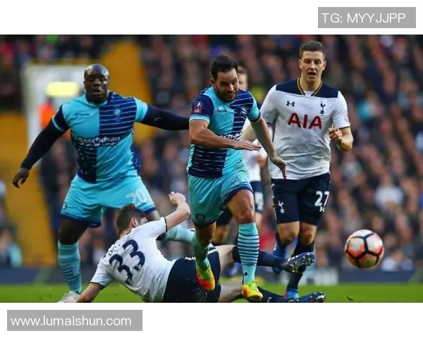 吉灵汉姆与博尔顿激战正酣谁能在这场较量中笑到最后 吉灵汉姆与博尔顿激战正酣谁能在这场较量中笑到最后